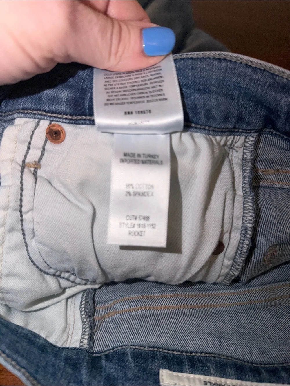 Citizens of Humanity Rocket Ankle Medium Blue Wash Distressed jeans. Size 27.
